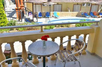 Mavrikos 3* Planos (Zakynthos)